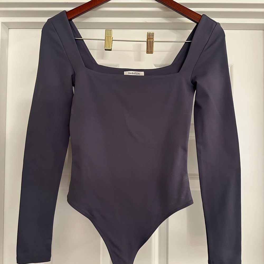 Aritzia Babaton Charcoal Long Sleeve Bodysuit